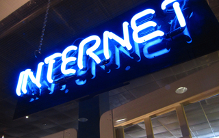 aboutpixel.de Leuchtschrift Internet © Rainer Sturm